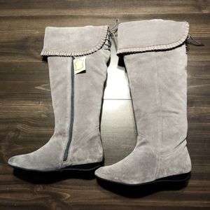 VivaLaDiva grey knee high 👢